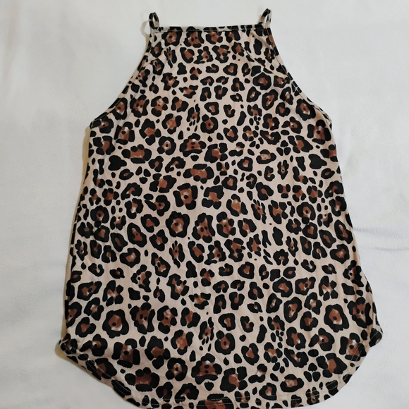 Chic Leopard Print Tank Top - Picture 4 of 6
